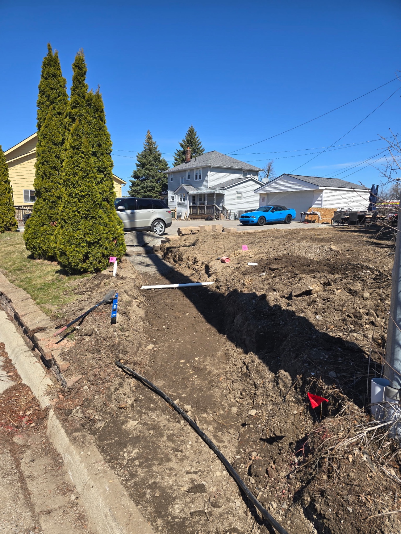 Herringbone Walkway & Retaining Wall – Photo 5