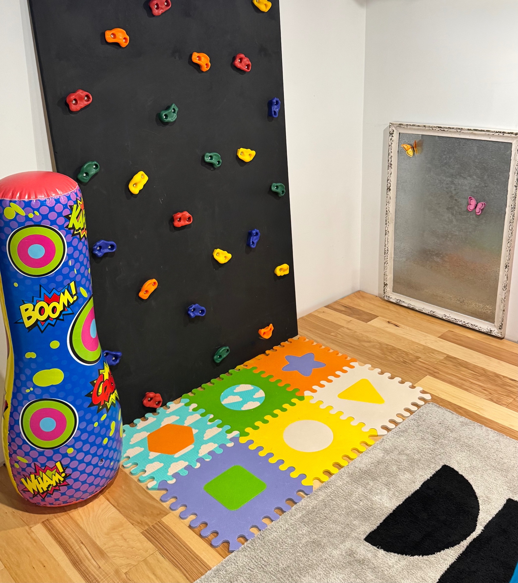 Finished Basement & Kids' Secret Room – Photo 3